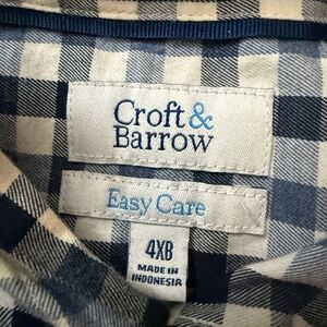 Croft & Barrow Blue and White Checkered Casual Button Down Shirt